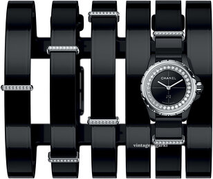 Chanel J12 H4665